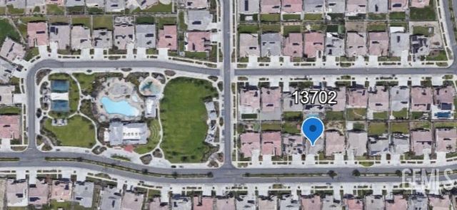 13702 Pemberley Passage Avenue, Bakersfield, CA 93311