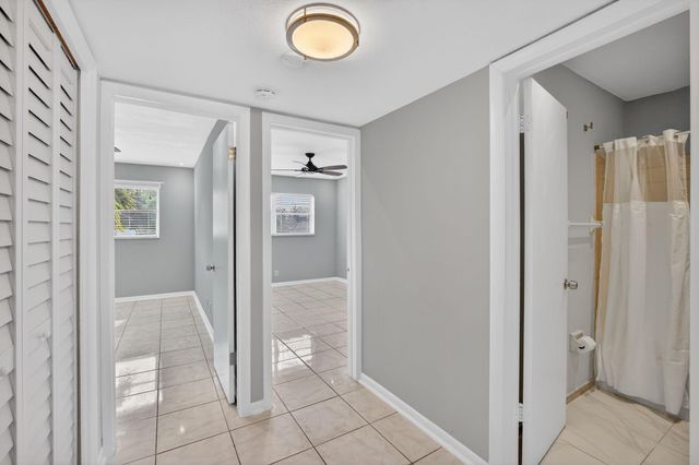 4051 NE 13th Avenue 77-3, Fort Lauderdale, FL 33334