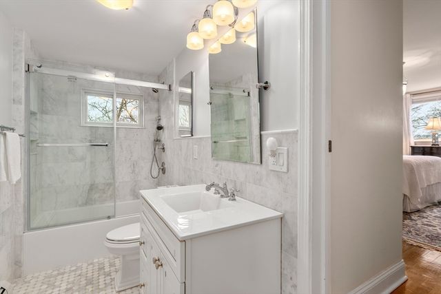 10 Chester St 7, Cambridge, MA 02140