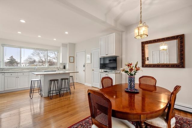 10 Chester St 7, Cambridge, MA 02140