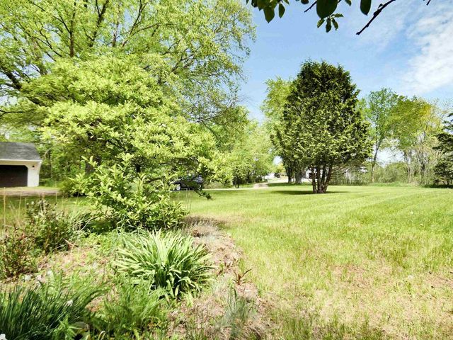 455 BIALOZYNSKI ROAD, Pulaski, WI 54162