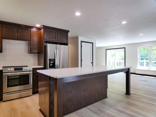 455 BIALOZYNSKI ROAD, Pulaski, WI 54162
