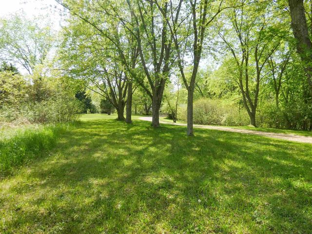 455 BIALOZYNSKI ROAD, Pulaski, WI 54162