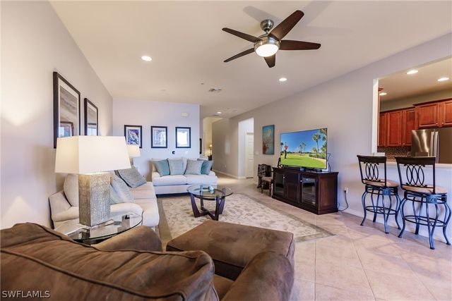 16571 Goldenrod LN 102, Alva, FL 33920