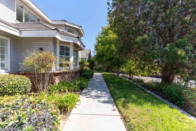 1474 Via Encinos, Fallbrook, CA 92028