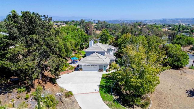 1474 Via Encinos, Fallbrook, CA 92028