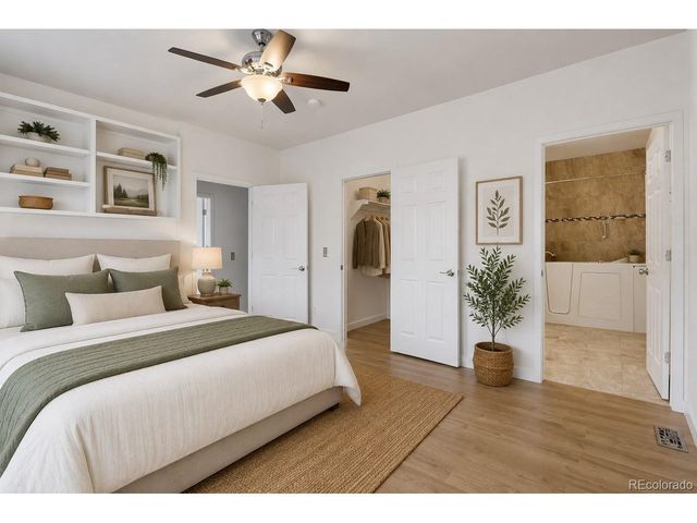 8948 Fox Dr 4-104, Denver, CO 80260