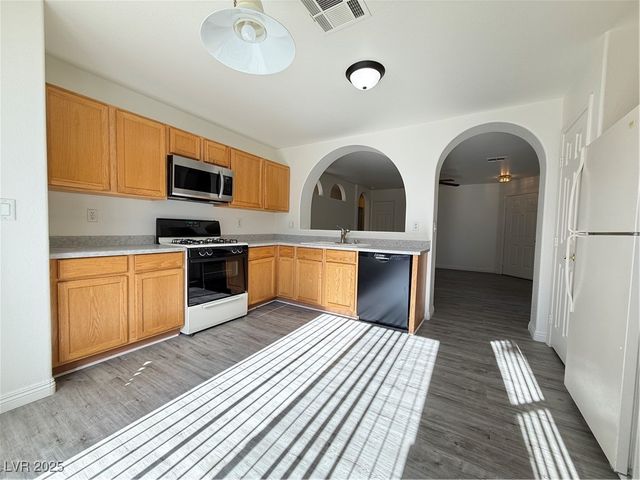 9645 Bandera Creek Avenue, Las Vegas, NV 89148