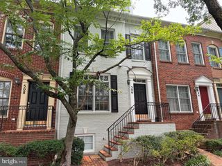506 FALLSGROVE DR, Rockville, MD 20850