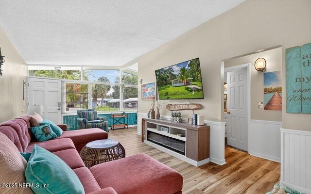 119 LUDWIG Avenue, Crescent City, FL 32112