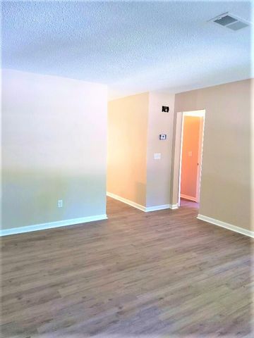 137 Susan Drive Unit A, Summerville, SC 29485