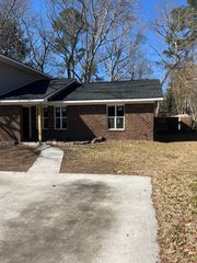 137 Susan Drive Unit A, Summerville, SC 29485