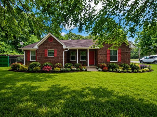 1801 Coe Road, Pinehurst, TX 77362
