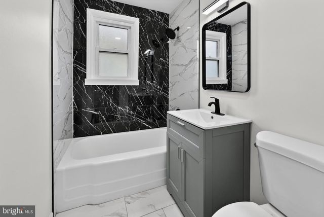 10 BERGEN AVE, Voorhees, NJ 08043