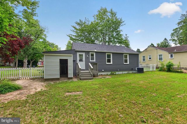 10 BERGEN AVE, Voorhees, NJ 08043