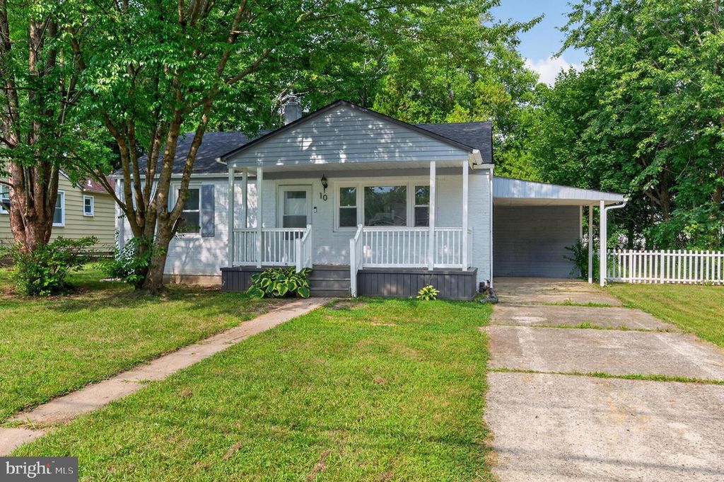 10 BERGEN AVE, Voorhees, NJ 08043