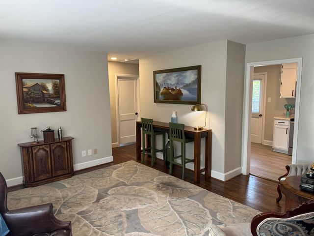 1811 Fareham RD, Roanoke, VA 24015