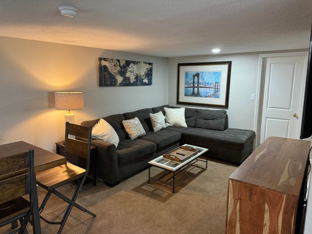 1811 Fareham RD, Roanoke, VA 24015
