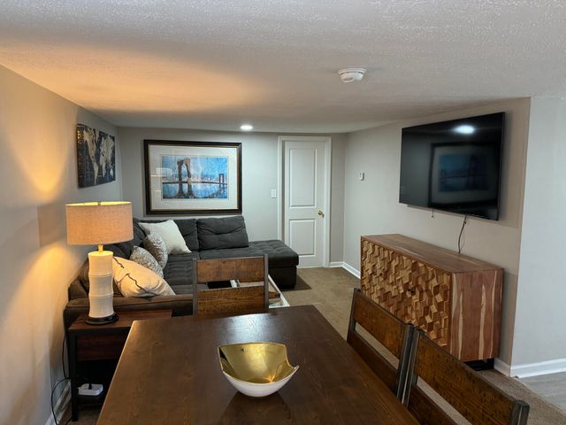 1811 Fareham RD, Roanoke, VA 24015