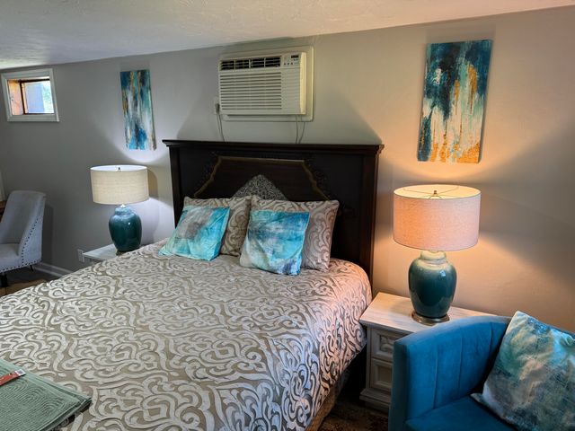 1811 Fareham RD, Roanoke, VA 24015
