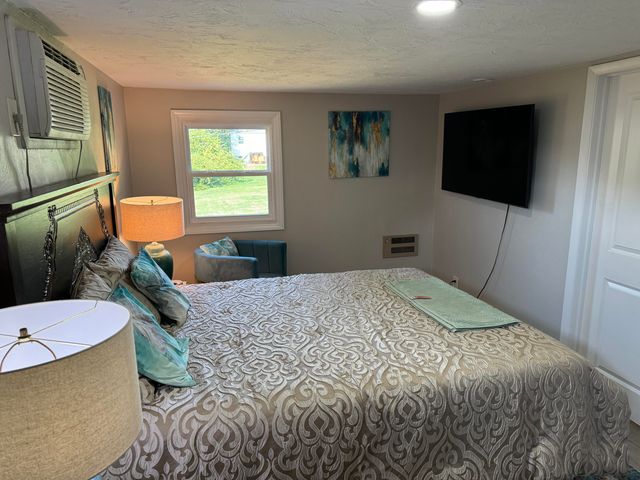 1811 Fareham RD, Roanoke, VA 24015