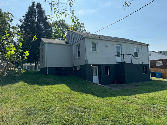 1811 Fareham RD, Roanoke, VA 24015