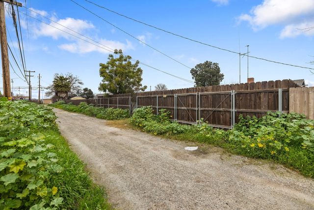 1508 Claire Avenue, Corcoran, CA 93212