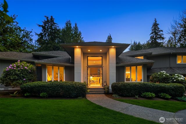16915 226th Avenue NE, Woodinville, WA 98077