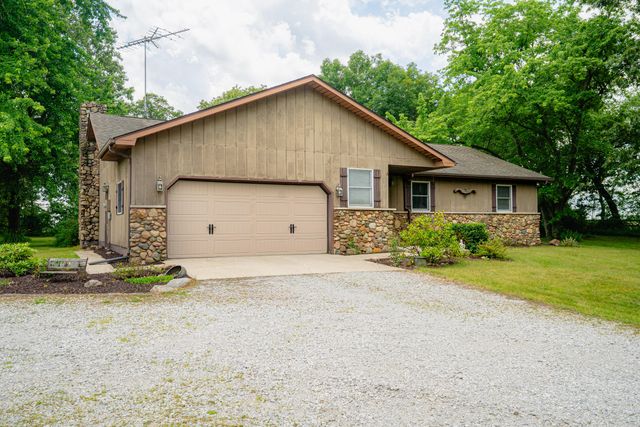 1809 W 900 N, Wheatfield, IN 46392