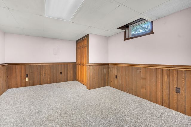 1809 W 900 N, Wheatfield, IN 46392