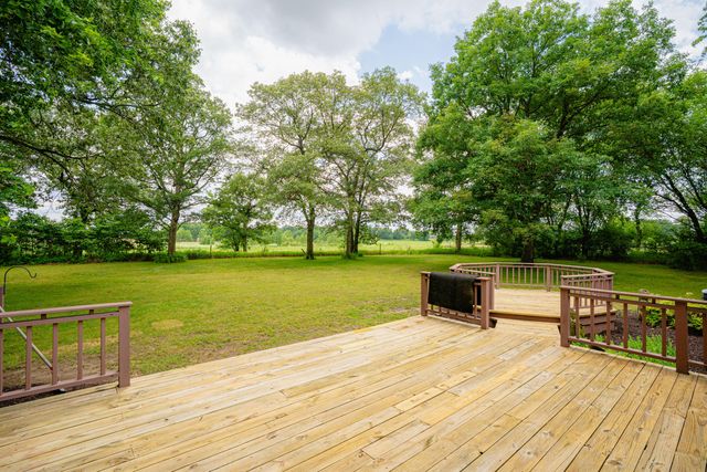 1809 W 900 N, Wheatfield, IN 46392