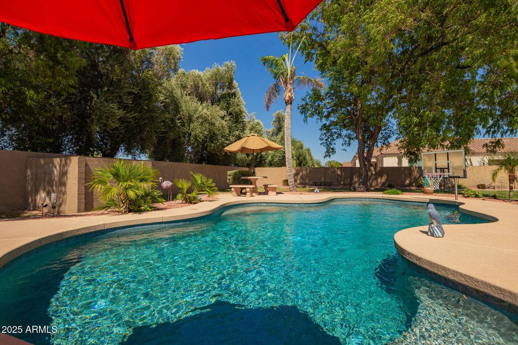 5534 W Riviera Drive, Glendale, AZ 85304