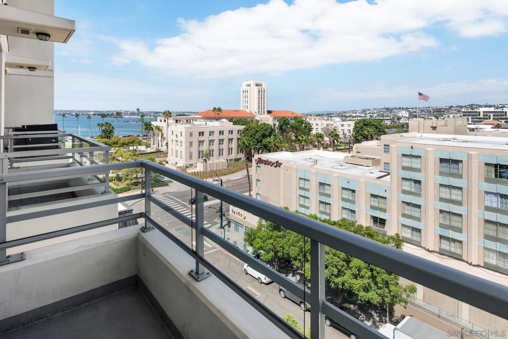 825 W Beech Street 403, San Diego, CA 92101 — exterior