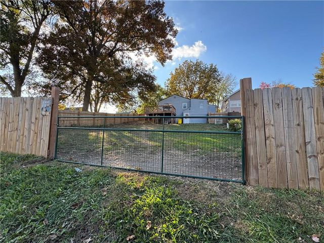 308 South 27th Street, Lexington, MO 64067