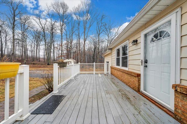 5146 Keffer RD, Catawba, VA 24070