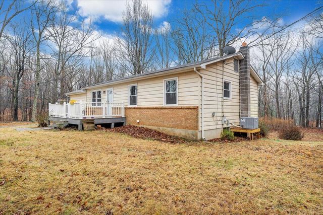5146 Keffer RD, Catawba, VA 24070