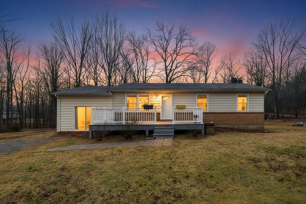 5146 Keffer RD, Catawba, VA 24070
