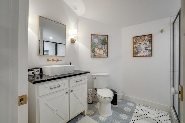 371 S Ring Road, Waxahachie, TX 75165