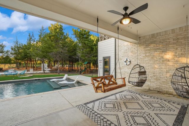 371 S Ring Road, Waxahachie, TX 75165