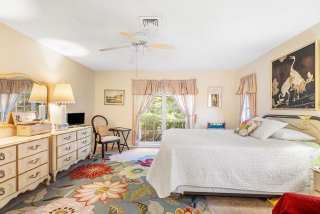 446 Pine Villa Drive, Atlantis, FL 33462