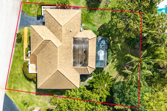 446 Pine Villa Drive, Atlantis, FL 33462