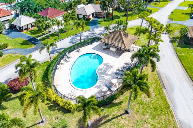 446 Pine Villa Drive, Atlantis, FL 33462