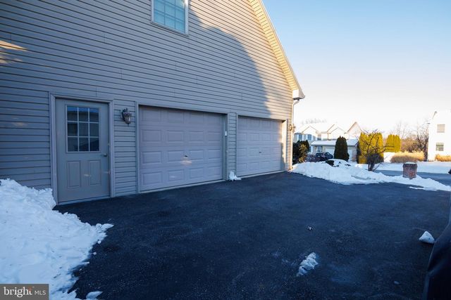 1107 KENT DRIVE DR, Mechanicsburg, PA 17050