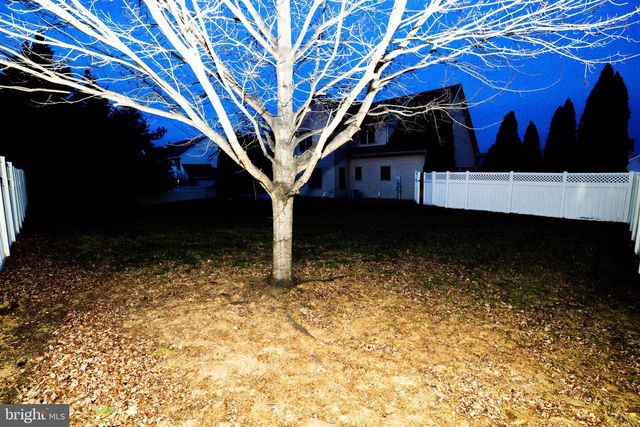 1107 KENT DRIVE DR, Mechanicsburg, PA 17050