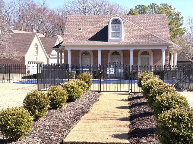 1730 GOSNOLD BLUFF RD, Collierville, TN 38017