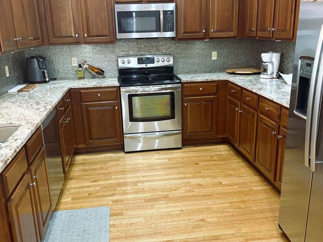 1730 GOSNOLD BLUFF RD, Collierville, TN 38017