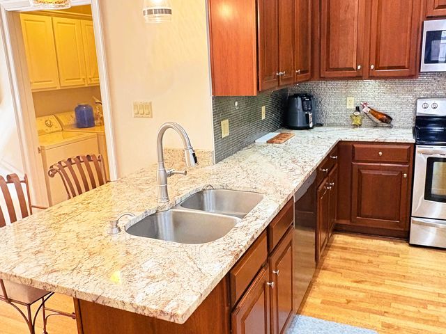 1730 GOSNOLD BLUFF RD, Collierville, TN 38017