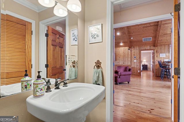 81 Mcclure Lane 73, Sky Valley, GA 30537