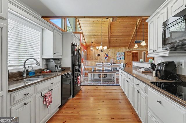 81 Mcclure Lane 73, Sky Valley, GA 30537