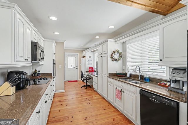 81 Mcclure Lane 73, Sky Valley, GA 30537